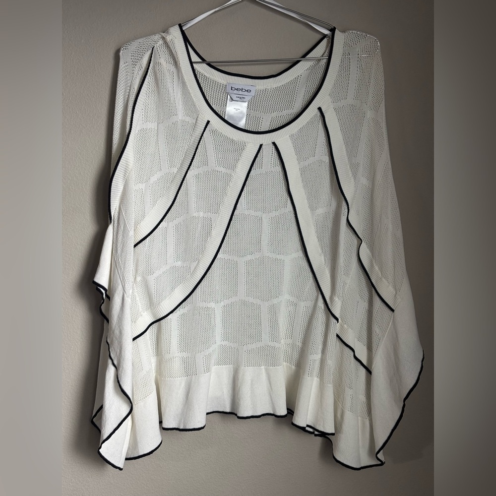 Bebe Knit Poncho Sweater M White Black Trim Cape Top Flowy Lightweight Chic